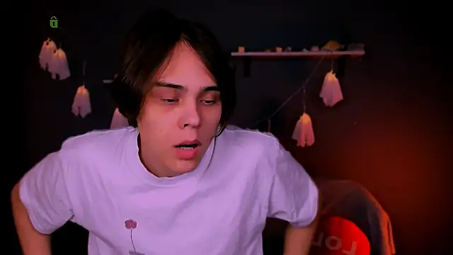 Snapshot of karl_mans chatting on November 1, 2025, 10:17 am karl mans online show from November 1, 2025, 10:17 am