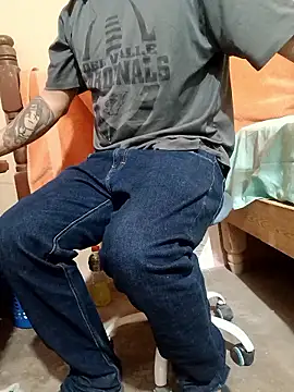 Snapshot of Single_lagunero chatting on March 15, 2026, 7:53 pm Single lagunero online show from March 15, 2026, 7:53 pm