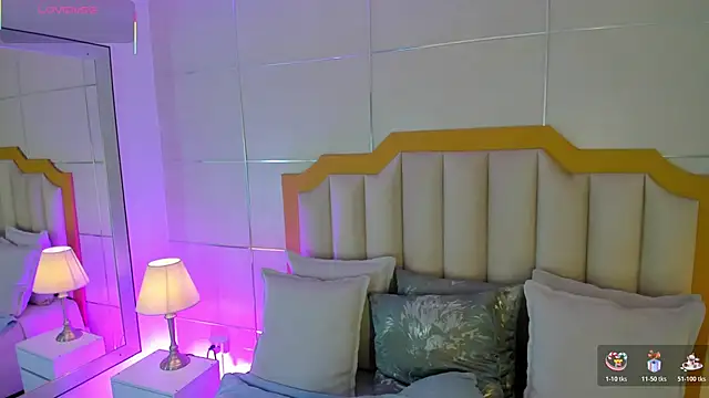 MaddieParker online show from December 17, 2025, 7:09 pm