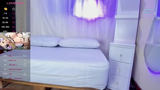 ivonne diaz1 online show from September 12, 2025, 7:36 pm