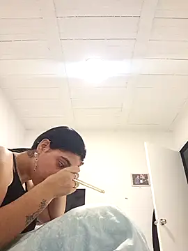 Samantha hotly online show from April 10, 2026, 9:25 am