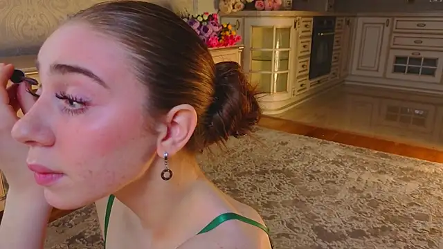 EadlinGillim online show from September 25, 2025, 3:21 am