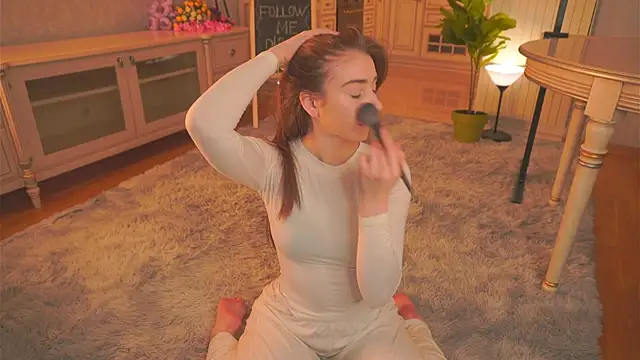 EadlinGillim online show from April 20, 2026, 3:42 am