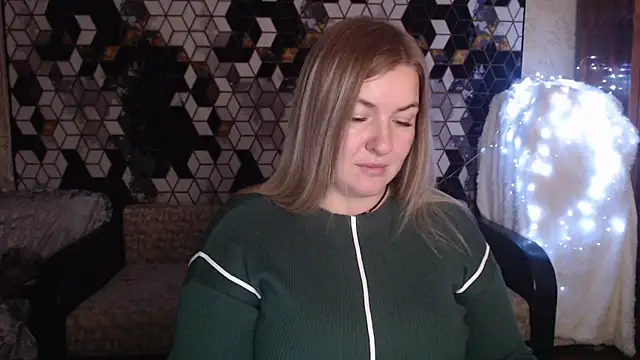 NikaSkylink online show from November 27, 2025, 8:11 pm