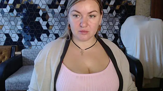 Snapshot of NikaSkylink chatting on February 3, 2026, 5:05 am NikaSkylink online show from February 3, 2026, 5:05 am