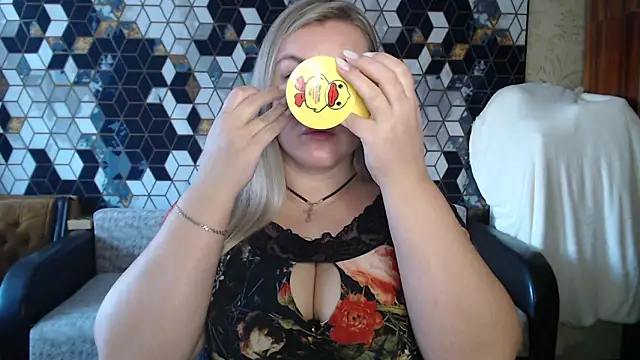 Snapshot of NikaSkylink chatting on February 4, 2026, 5:24 am NikaSkylink online show from February 4, 2026, 5:24 am