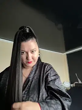 Liza Will online show from May 5, 2026, 6:21 am