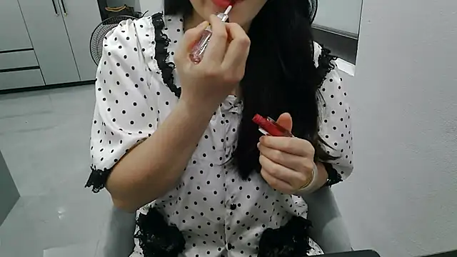 Emachiii online show from May 17, 2026, 12:34 pm