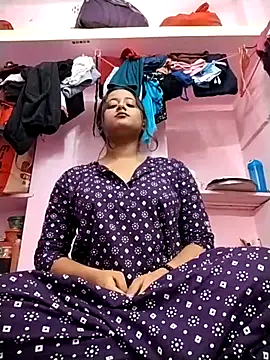 Snapshot of Fun__with__Prity chatting on October 30, 2025, 6:19 pm Fun with Prity online show from October 30, 2025, 6:19 pm