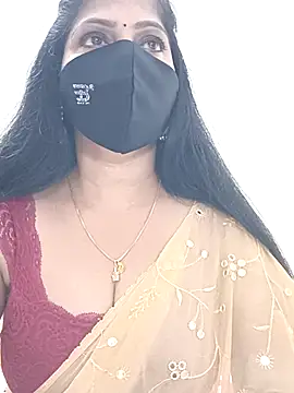 shivani27 online show from July 17, 2026, 5:40 pm