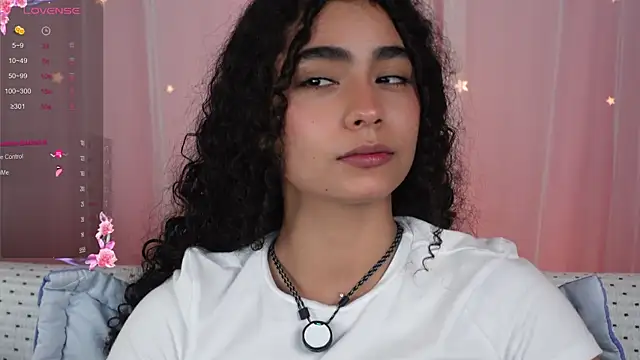 Victoria Curly online show from October 12, 2025, 3:49 am