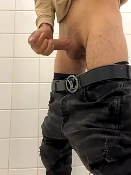 musti312 online show from September 25, 2025, 9:13 am