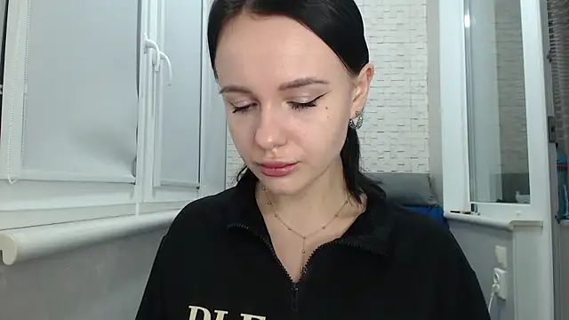 Blair Yates online show from November 13, 2025, 12:20 am