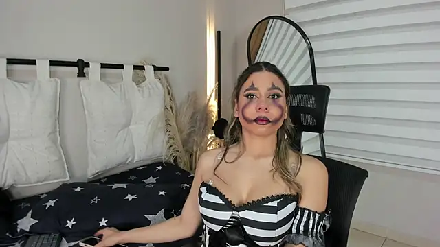 Rachell criss online show from October 31, 2025, 5:30 am