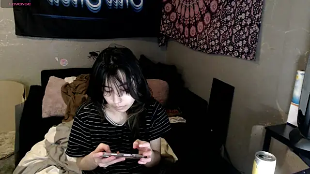 Snapshot of London_Ray chatting on October 23, 2025, 3:17 am London Ray online show from October 23, 2025, 3:17 am