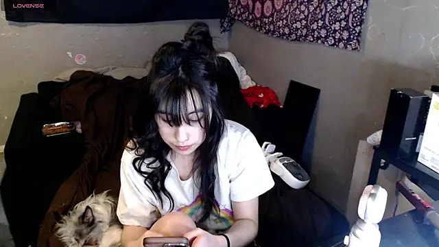 London Ray online show from February 16, 2026, 3:24 am