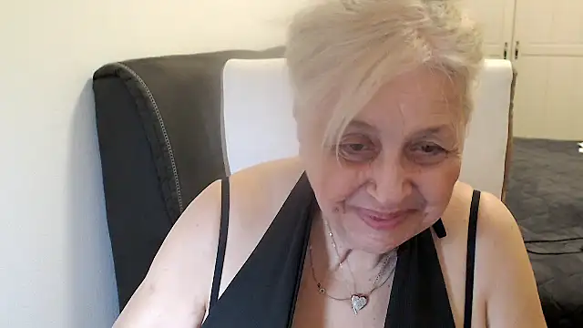 SusiLifeXXX online show from March 8, 2026, 2:04 am