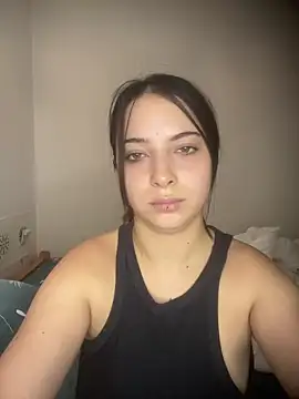 Snapshot of Bella__Booty chatting on October 19, 2025, 9:26 pm Bella Booty online show from October 19, 2025, 9:26 pm