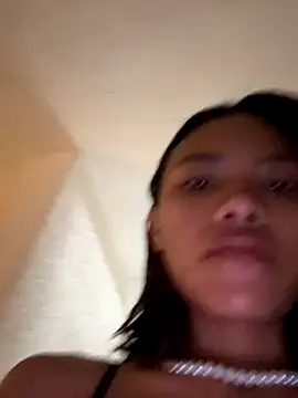 Snapshot of Nia_Desire chatting on September 26, 2025, 7:01 am Nia Desire online show from September 26, 2025, 7:01 am