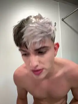 Justin trevor1 online show from May 9, 2026, 1:11 am