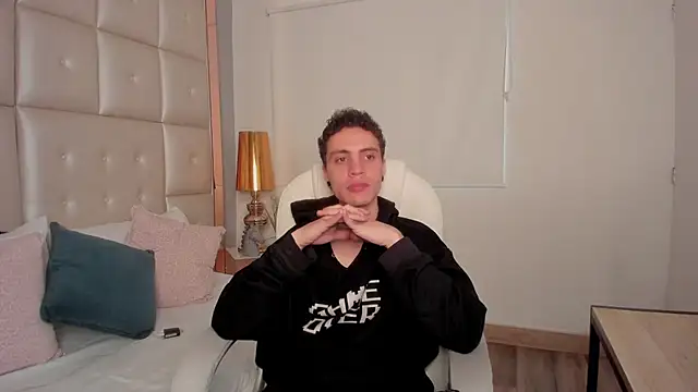 dark sun302 online show from October 2, 2025, 9:00 pm