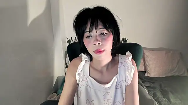 Snapshot of dolliette24 chatting on October 9, 2025, 2:31 am dolliette24 online show from October 9, 2025, 2:31 am