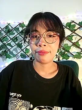 dolliette24 online show from April 2, 2026, 4:54 am