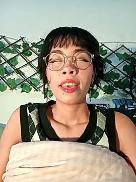 dolliette24 online show from April 22, 2026, 10:55 pm