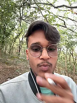 Snapshot of Ishq_ka_raja chatting on February 1, 2026, 8:57 am Ishq ka raja online show from February 1, 2026, 8:57 am