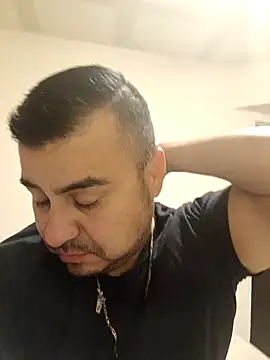 Snapshot of romiroom chatting on January 7, 2026, 11:12 am romiroom online show from January 7, 2026, 11:12 am