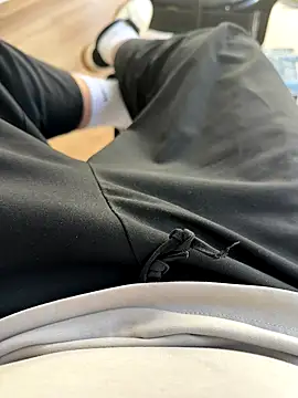 Snapshot of Mrdim26 chatting on October 15, 2025, 8:58 am Mrdim26 online show from October 15, 2025, 8:58 am