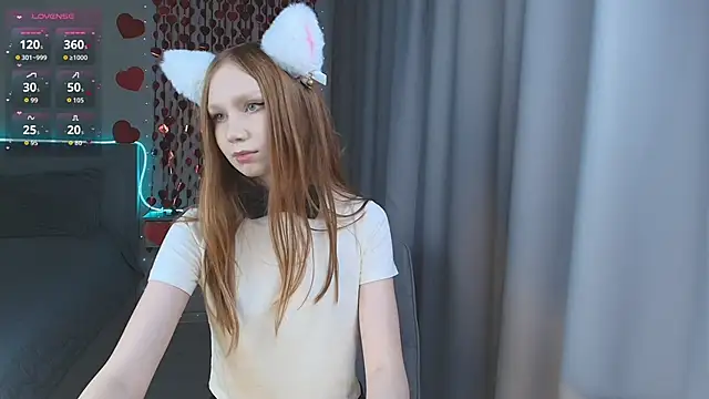 FoxyMira online show from February 9, 2026, 3:27 pm