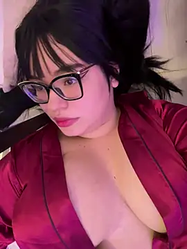 Emily Taylor2 online show from February 10, 2026, 1:53 am