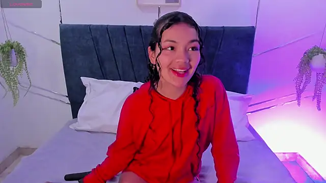 Snapshot of Camilla_Miller01 chatting on September 18, 2025, 1:02 pm Camilla Miller01 online show from September 18, 2025, 1:02 pm