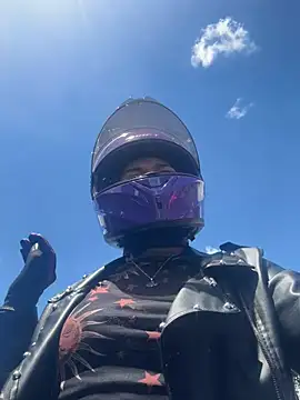 Camilla Miller01 online show from March 20, 2026, 6:02 pm