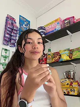 Camilla Miller01 online show from April 3, 2026, 3:32 pm