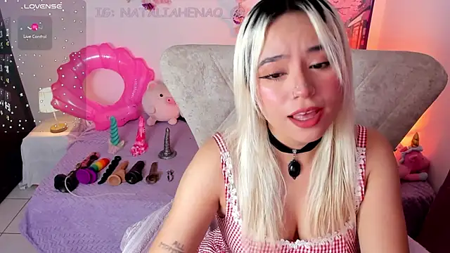 Snapshot of Nataliahenao69 chatting on May 17, 2026, 8:05 pm Nataliahenao69 online show from May 17, 2026, 8:05 pm