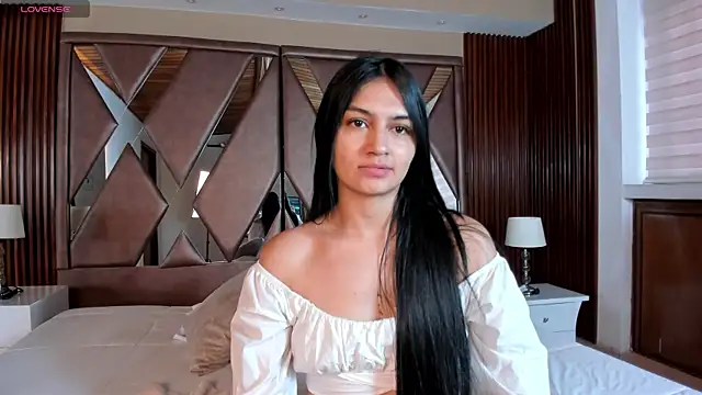 AidaJones online show from May 19, 2026, 11:38 am