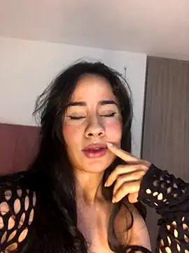 Snapshot of SelinaCatt_ chatting on October 5, 2025, 10:18 pm SelinaCatt  online show from October 5, 2025, 10:18 pm