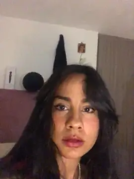 Snapshot of SelinaCatt_ chatting on October 11, 2025, 10:30 pm SelinaCatt  online show from October 11, 2025, 10:30 pm