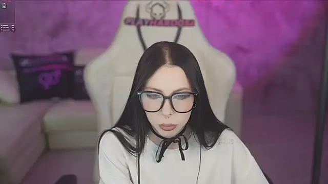 Snapshot of VivianSweet_ chatting on February 28, 2026, 11:33 am VivianSweet online show from February 28, 2026, 11:33 am