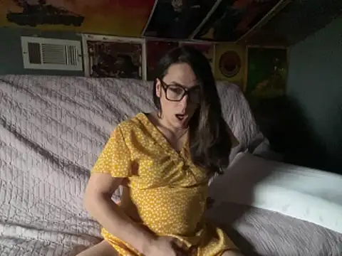 mayra mayhem online show from February 10, 2026, 2:32 pm