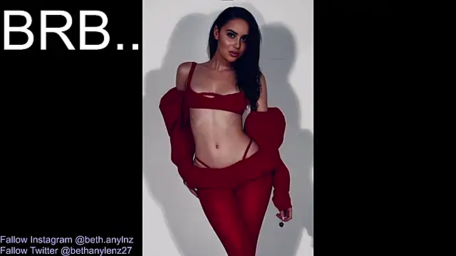 bethanyLenz online show from November 19, 2025, 2:17 pm