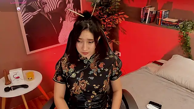 Skyyle  online show from March 8, 2026, 5:17 pm