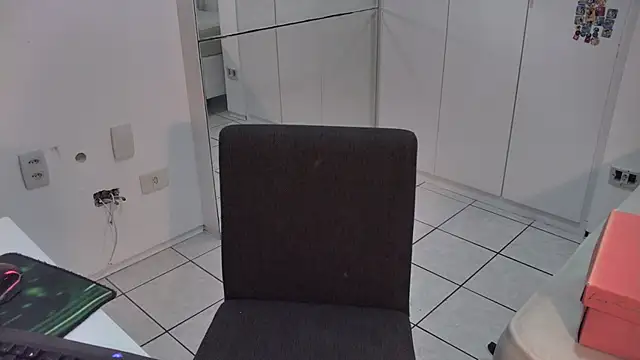 raposinharabuda online show from November 18, 2025, 2:06 am