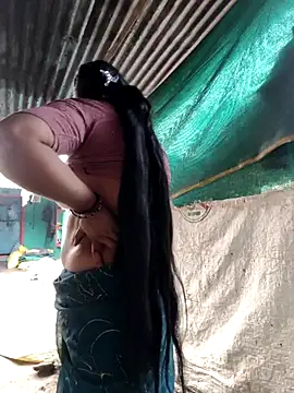 Snapshot of Falguni_Desai chatting on December 3, 2025, 2:08 am Falguni Desai online show from December 3, 2025, 2:08 am