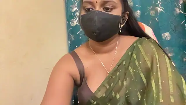 Pavani-Sexy online show from May 6, 2026, 5:51 pm