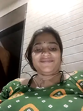 Trisha 71 online show from May 7, 2026, 6:02 pm