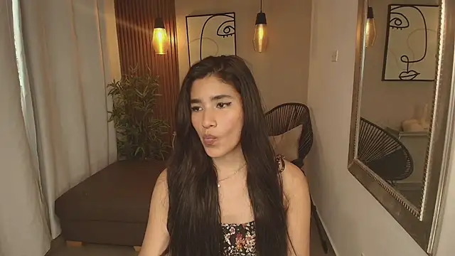 Lia Mar  online show from September 20, 2025, 6:20 pm