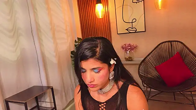 Lia Mar  online show from July 1, 2026, 6:07 pm